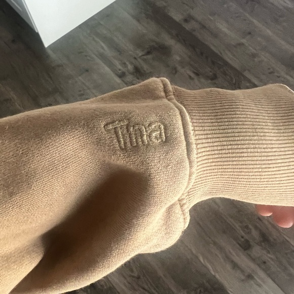 TNA CozyAF Perfect Shrunken Hoodie - Picture 3 of 3